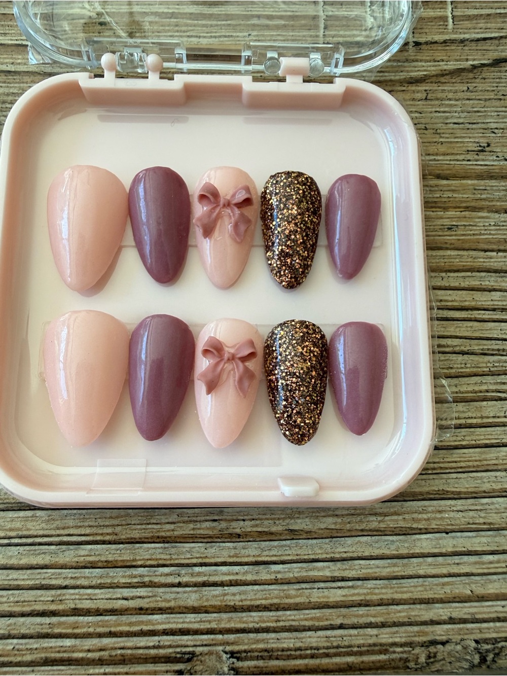 Peach & Mauve Press-On Nail Set with Glitter and 3D Bows